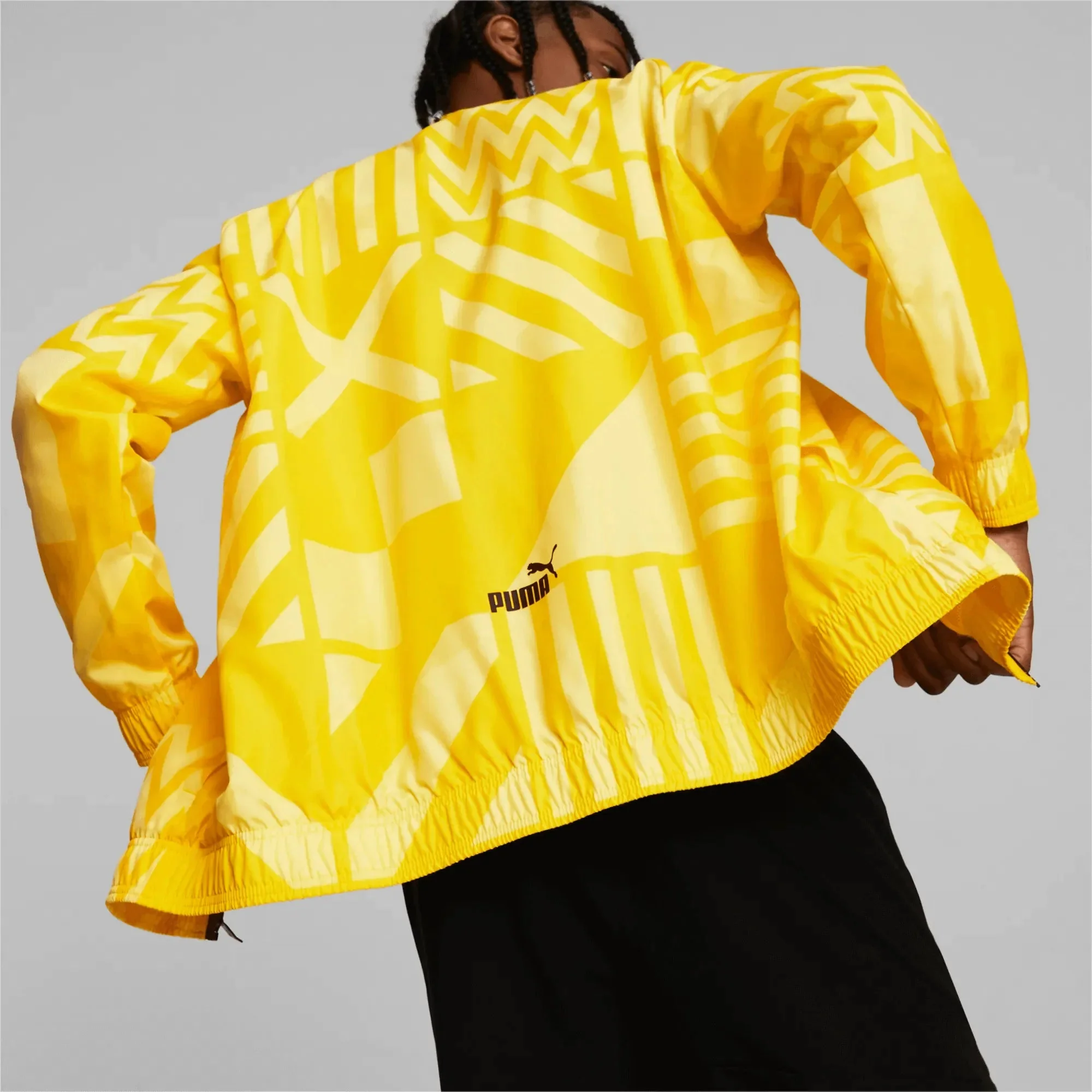 Puma 2022/23 Borussia Dortmund Prematch Jacket - Image 4