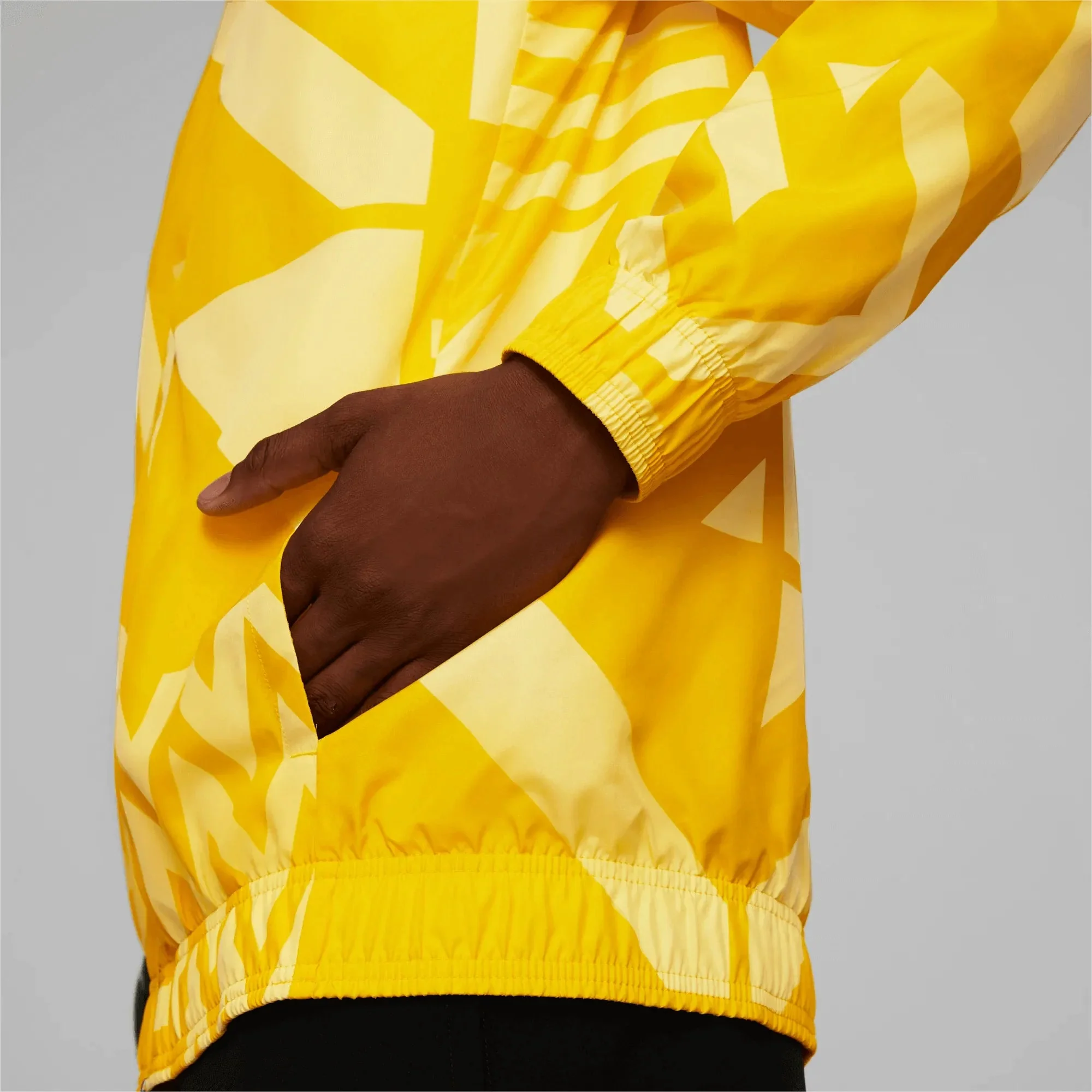 Puma 2022/23 Borussia Dortmund Prematch Jacket - Image 5