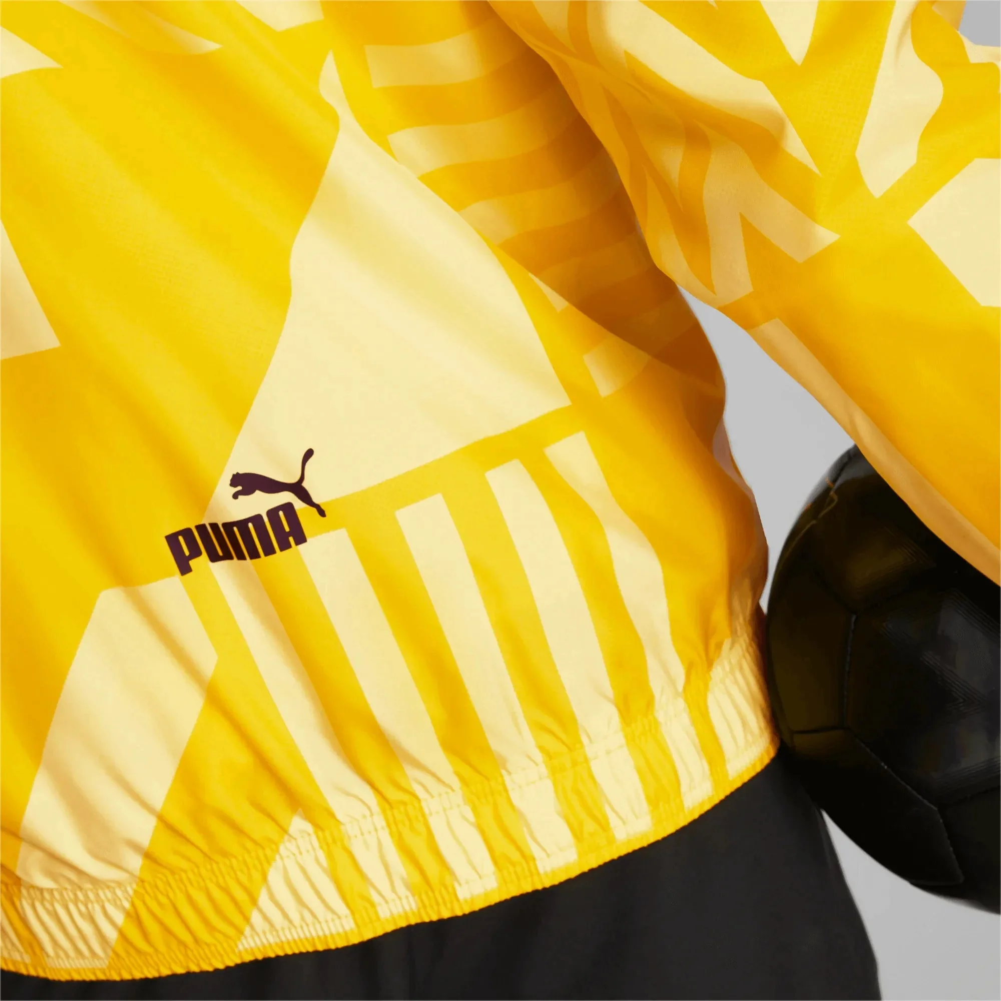 Puma 2022/23 Borussia Dortmund Prematch Jacket - Image 6