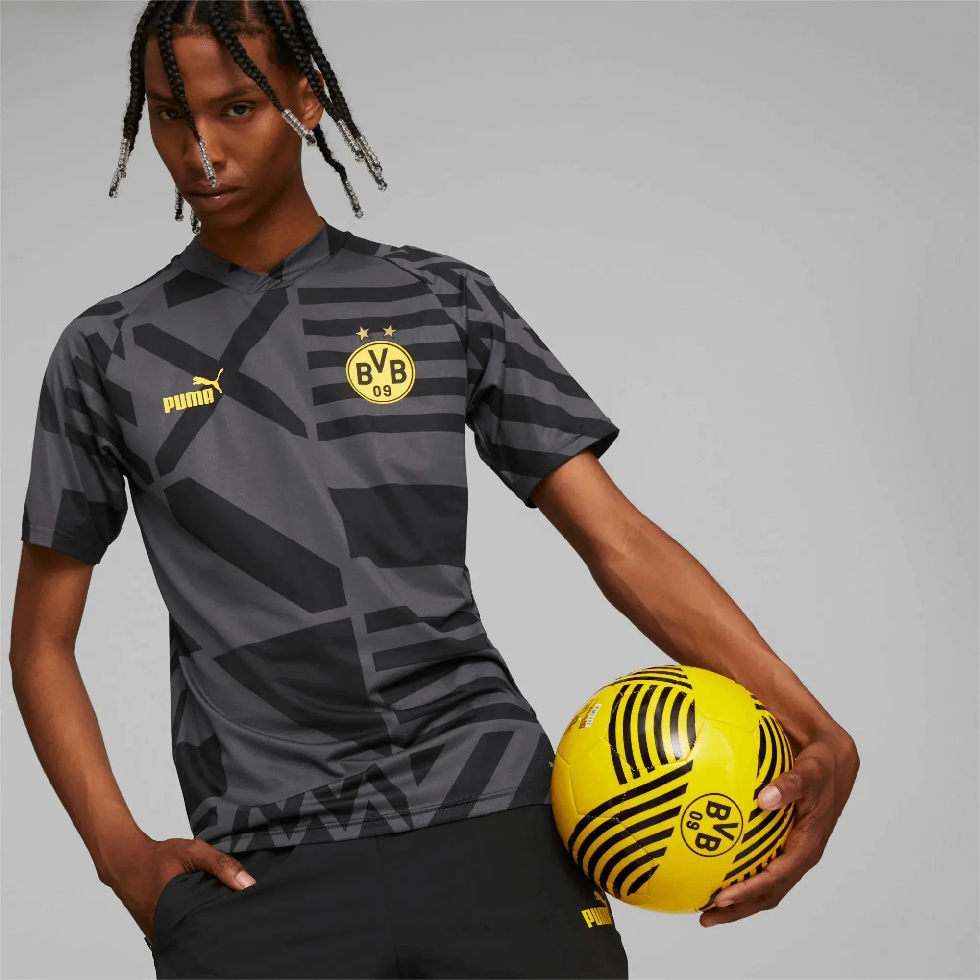 Puma 2022-23 Borussia Dortmund Prematch Training Jersey Black-Yellow - Image 3