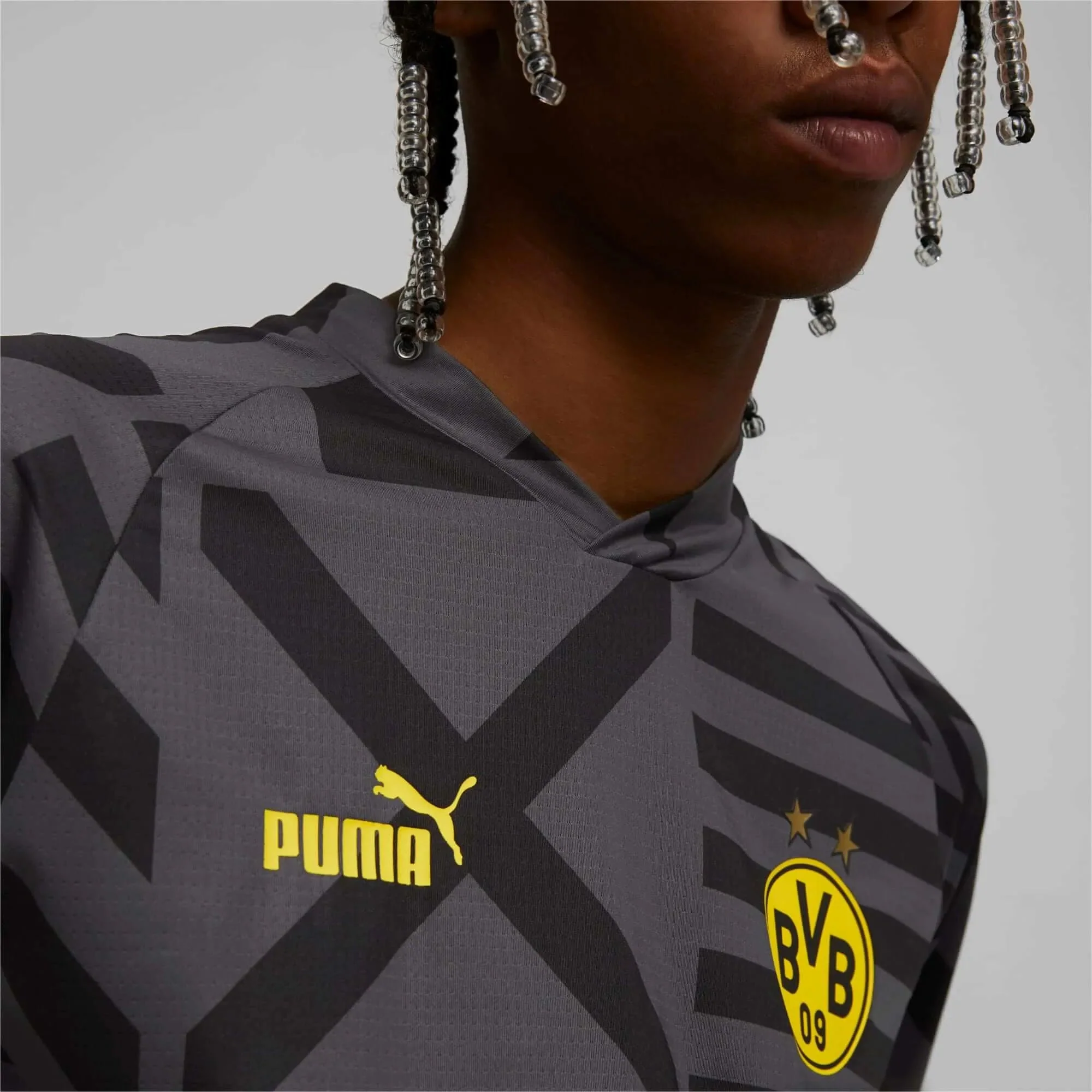 Puma 2022-23 Borussia Dortmund Prematch Training Jersey Black-Yellow - Image 5