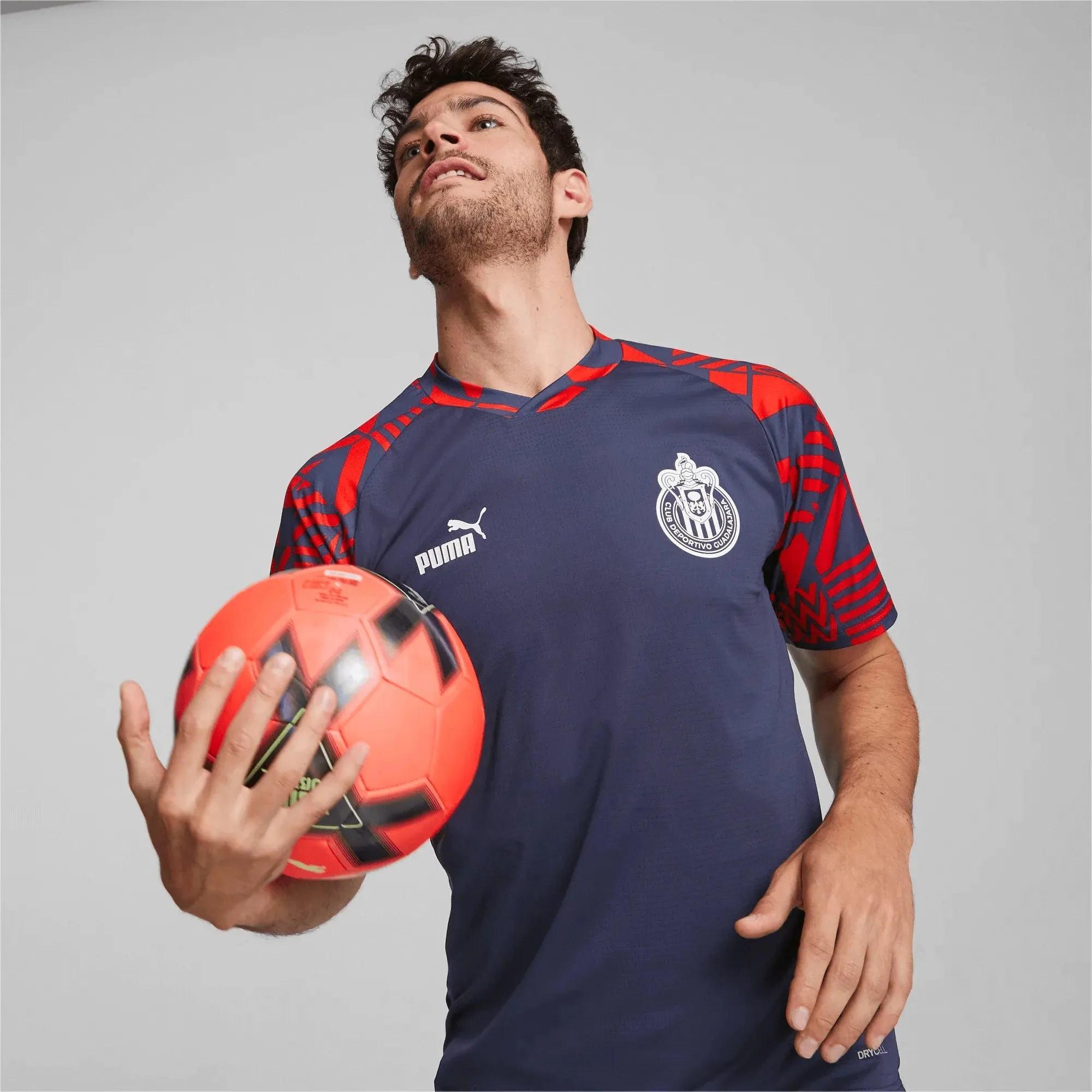 Puma 2022-23 Chivas Pre-Match Jersey - Navy-Red - Image 3