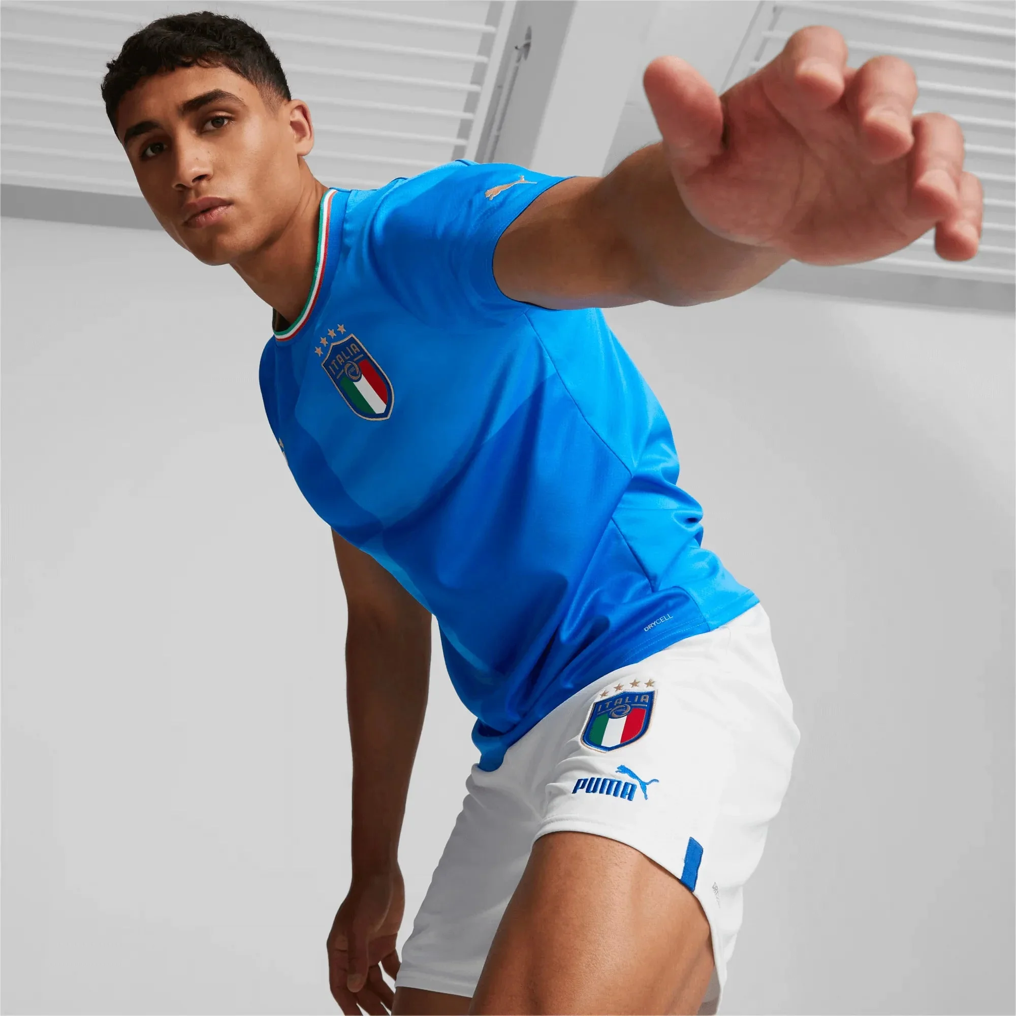 Puma 2022-23 Italy Home Jersey Ignite Blue-Ultra Blue - Image 3