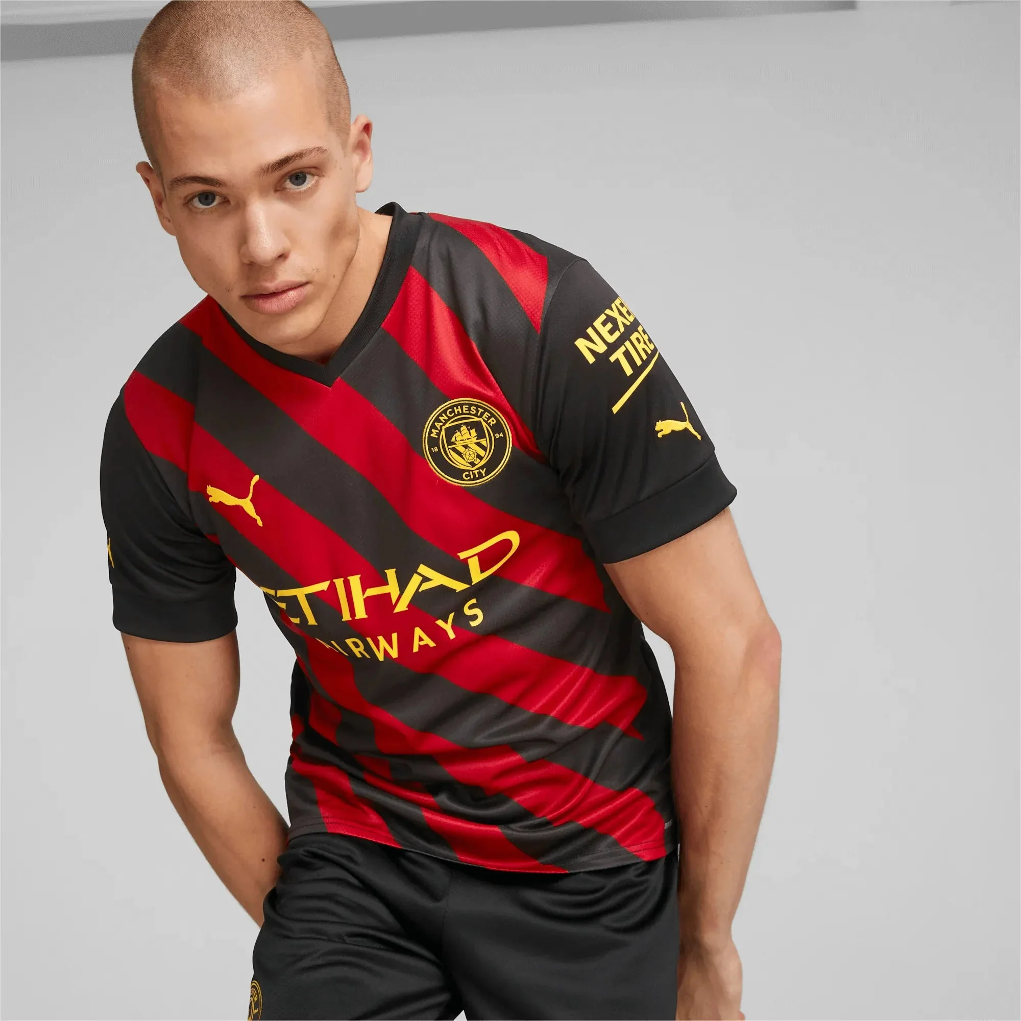 Puma 2022-23 Manchester City Away Jersey - Black-Red - Image 9