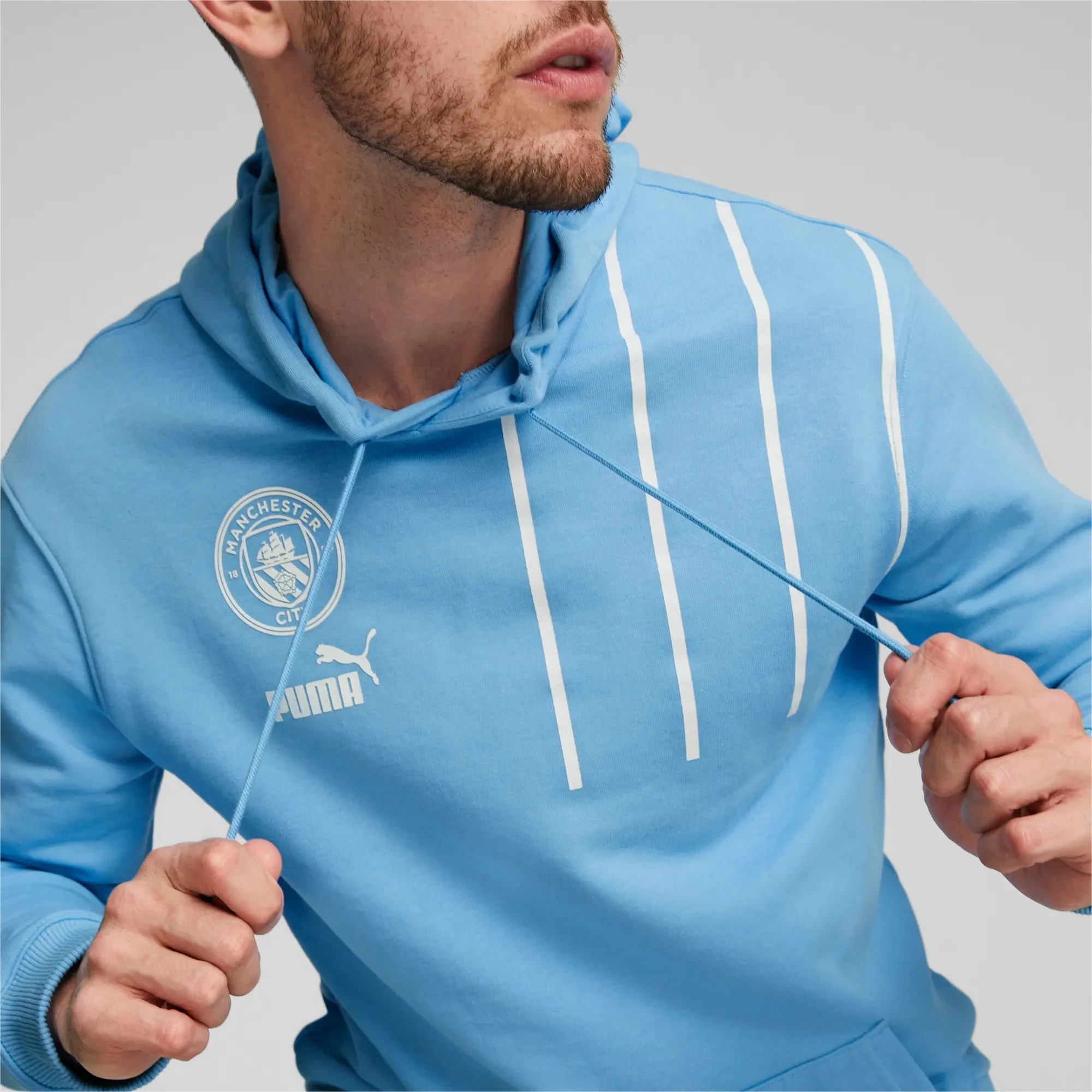 Puma 2022-23 Manchester City FtblCulture Hoody - Light Blue-White - Image 5