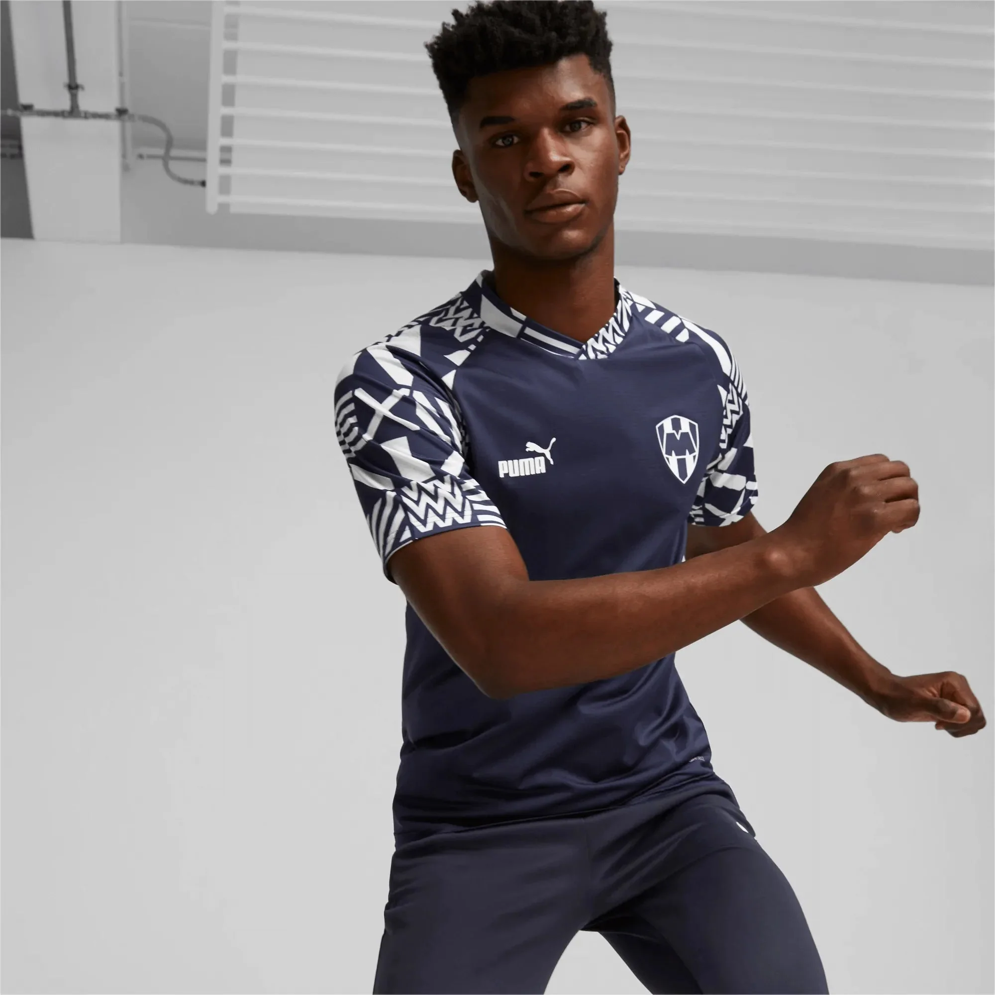 Puma 2022-23 Monterrey Pre-Match Jersey - Peacoat-White - Image 3