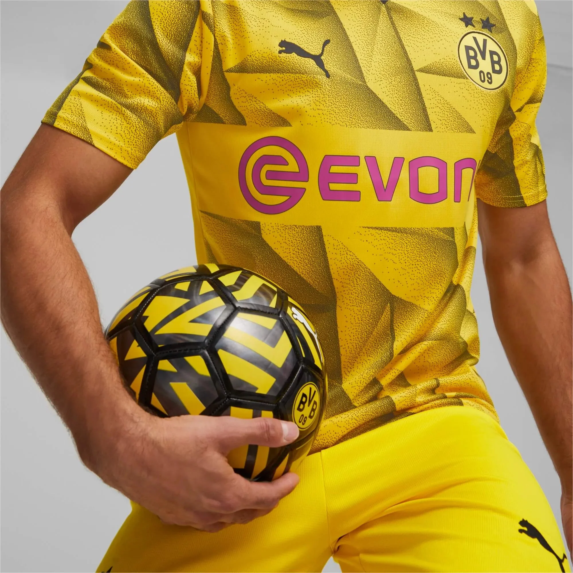 Puma 2023-24 Borussia Dortmund Men's Stadium Third Jersey - Image 7