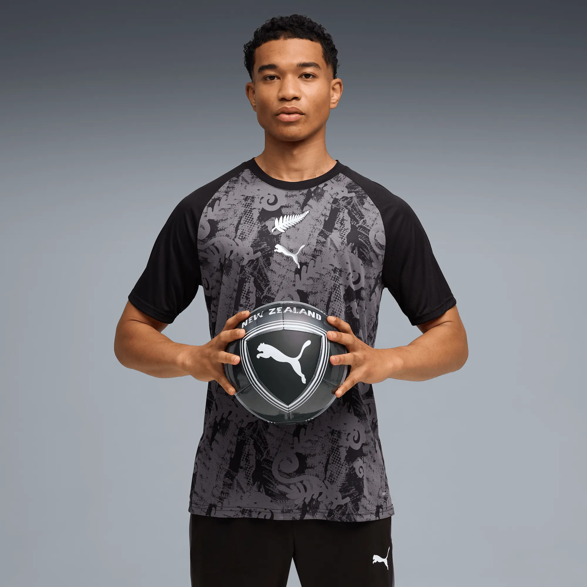 Puma 2026 New Zealand Men's Pre-Match Soccer Jersey - Image 3