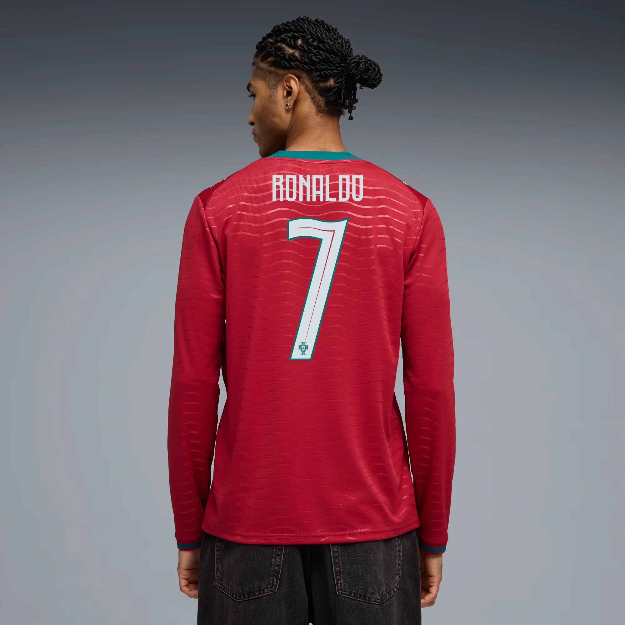 Puma 2026 Portugal Men's Stadium Home Ronaldo #7 Long-Sleeve Soccer Jersey - Image 3