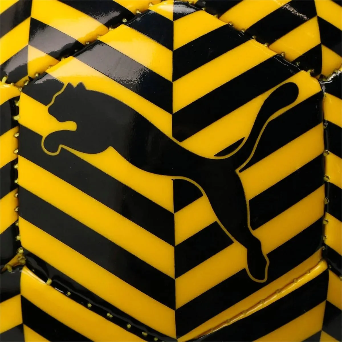 Puma Borussia Dortmund 2021-22 Core Fan Mini Ball - Yellow-Black - Image 4