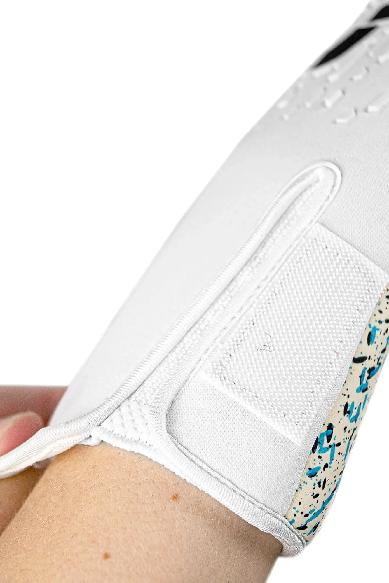 Reusch Attrakt Freegel Fusion Goalkeeper Gloves - Image 6