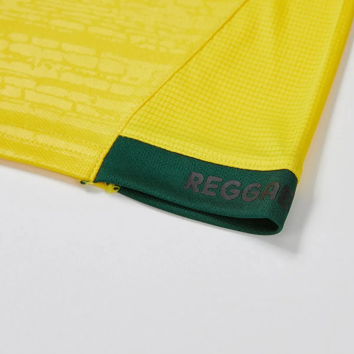 Umbro 2021-22 Jamaica Home Jersey - Yellow - Image 6