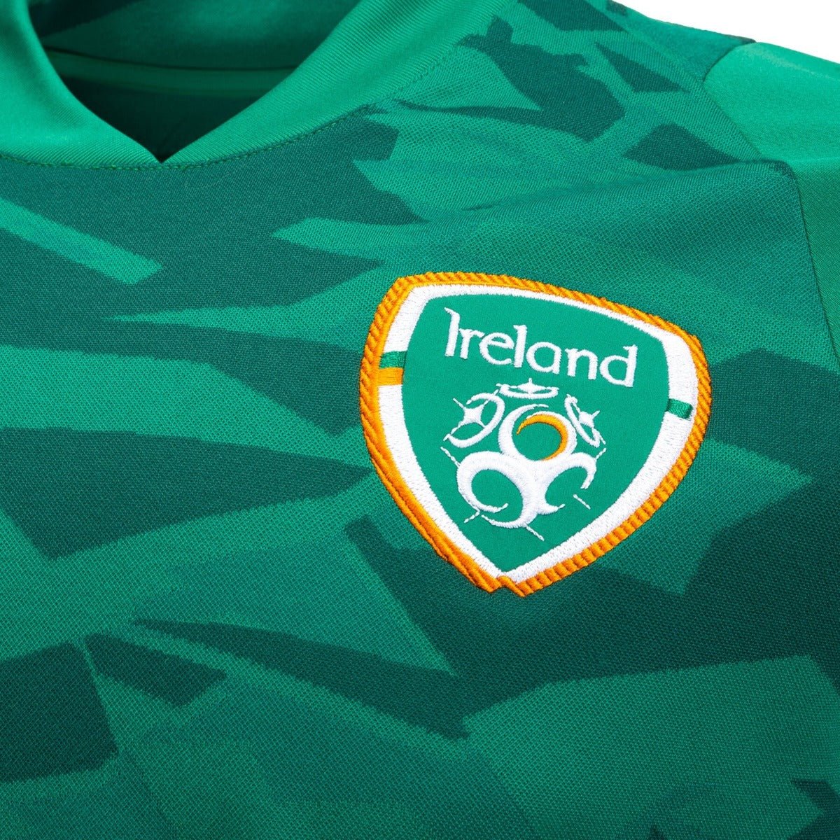 Umbro 2022 Ireland Home Jersey - Green-White - Image 5