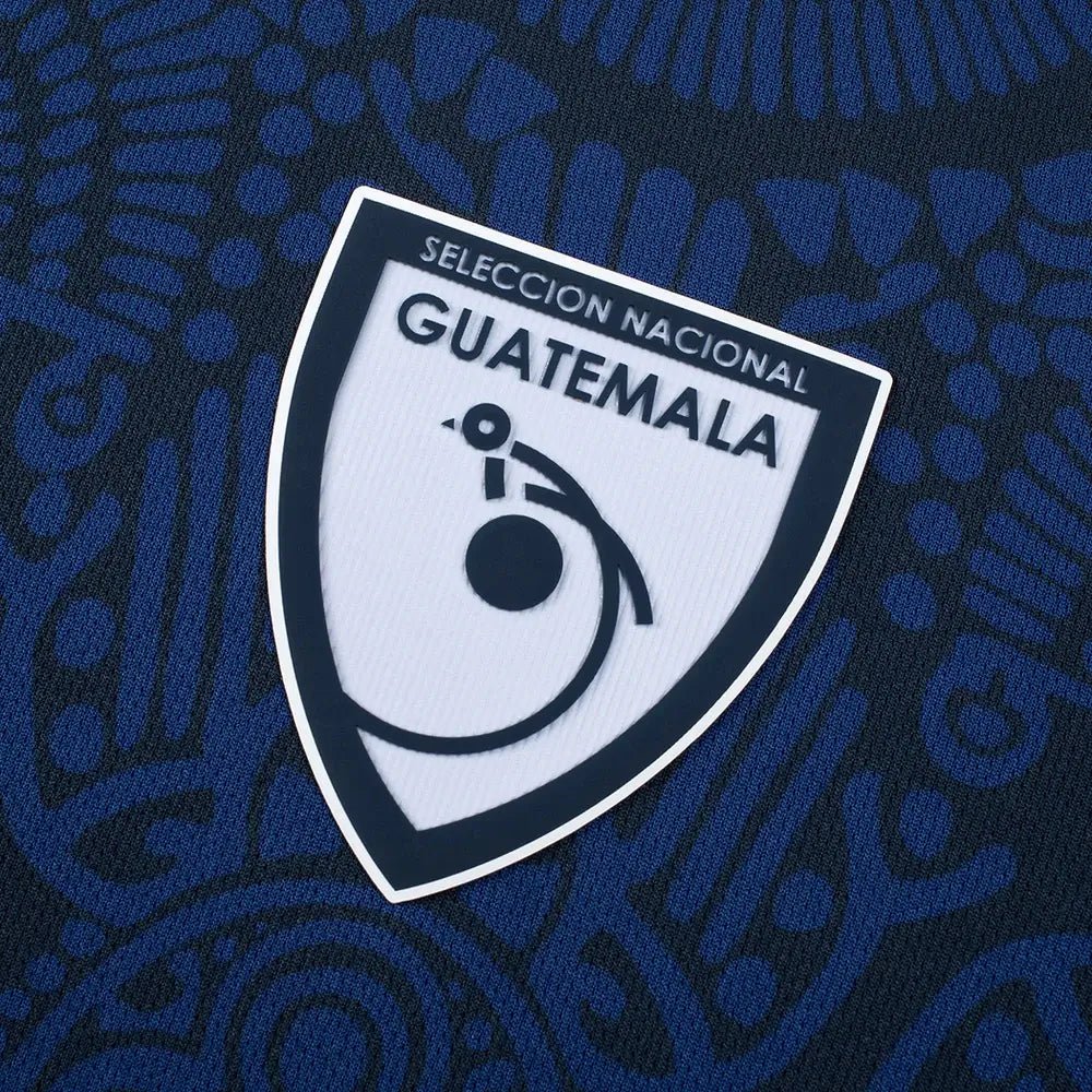 Umbro 2025-2026 Guatemala Men's Pre-Match Soccer Jersey - Image 3