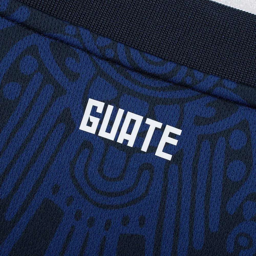Umbro 2025-2026 Guatemala Men's Pre-Match Soccer Jersey - Image 4