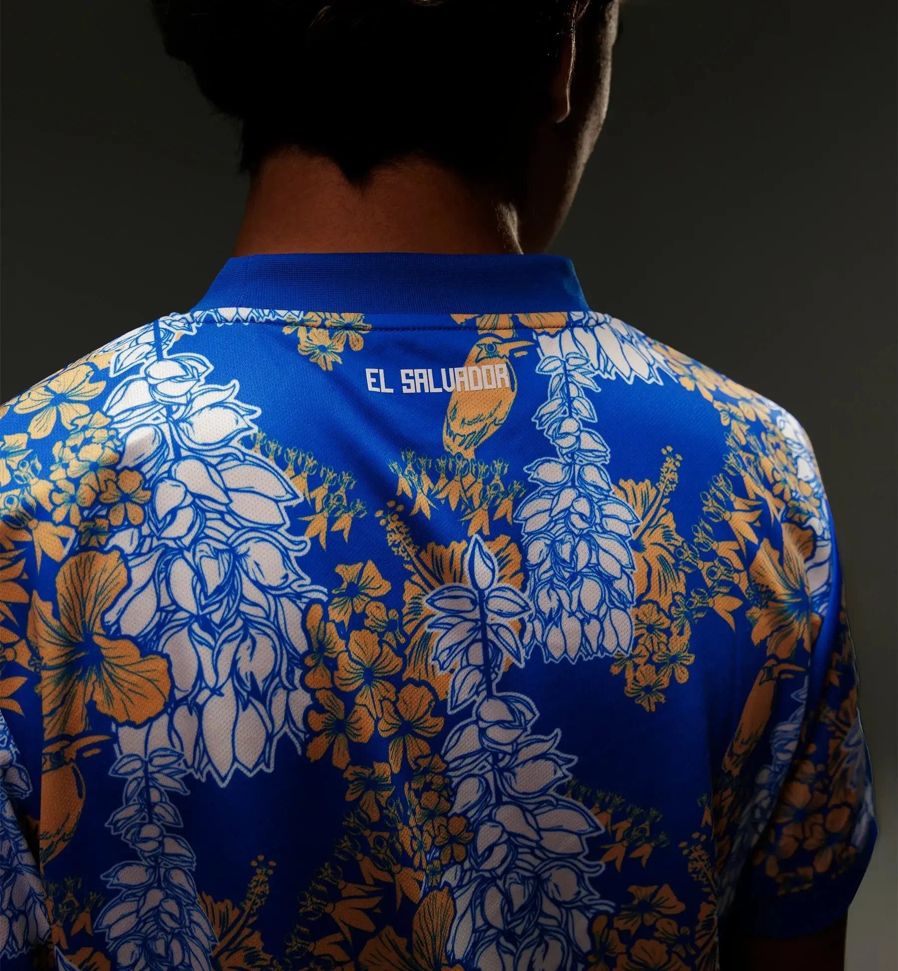 Umbro 2025-26 El Salvador Men's Third Pre-Match Soccer Jersey - Image 7