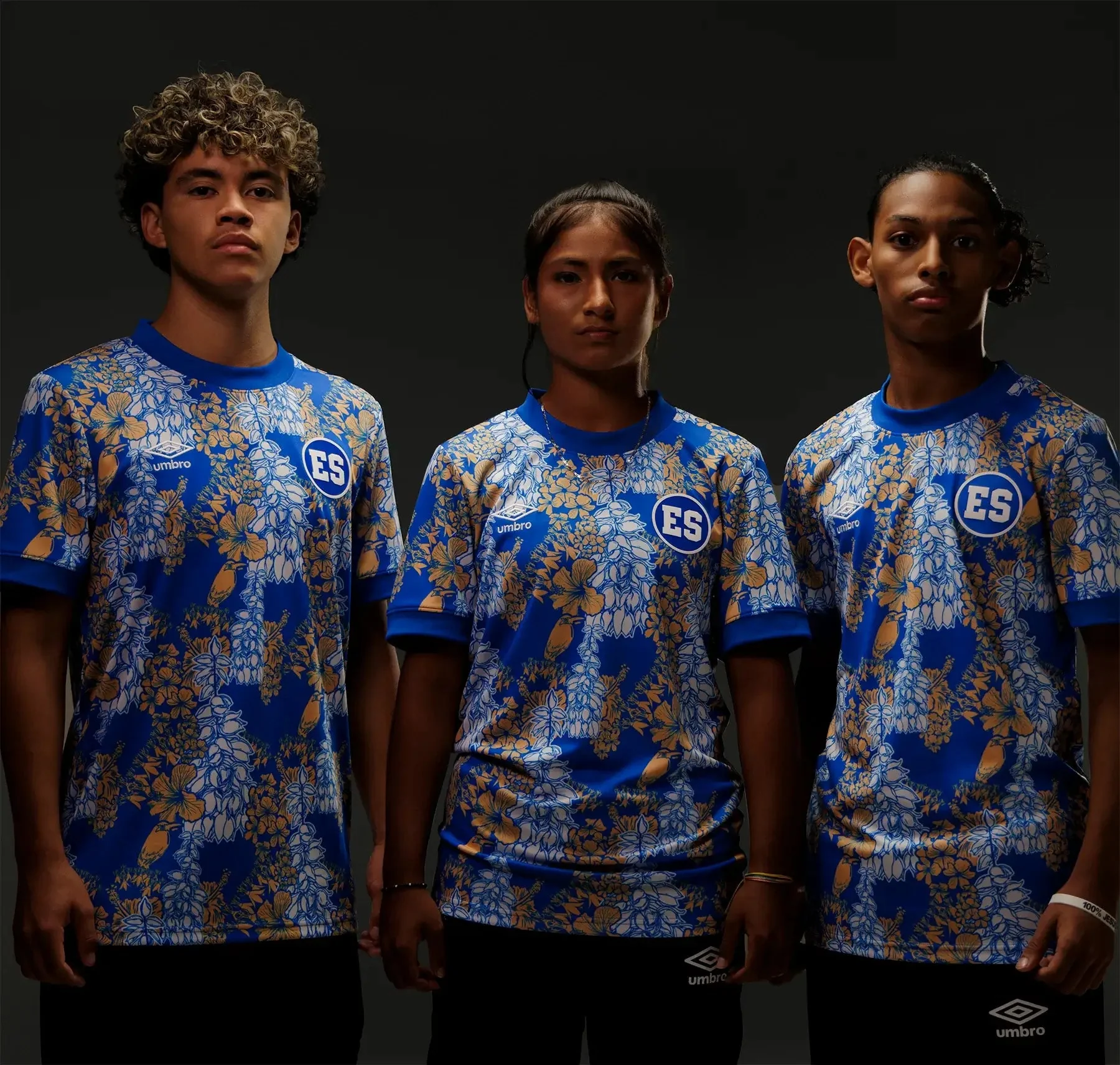 Umbro 2025-26 El Salvador Men's Third Pre-Match Soccer Jersey - Image 9