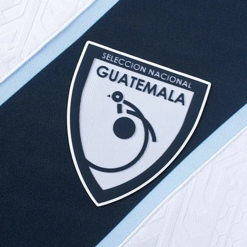 Umbro 2025-26 Guatemala Women's Stadium Home Soccer Jersey - Image 3