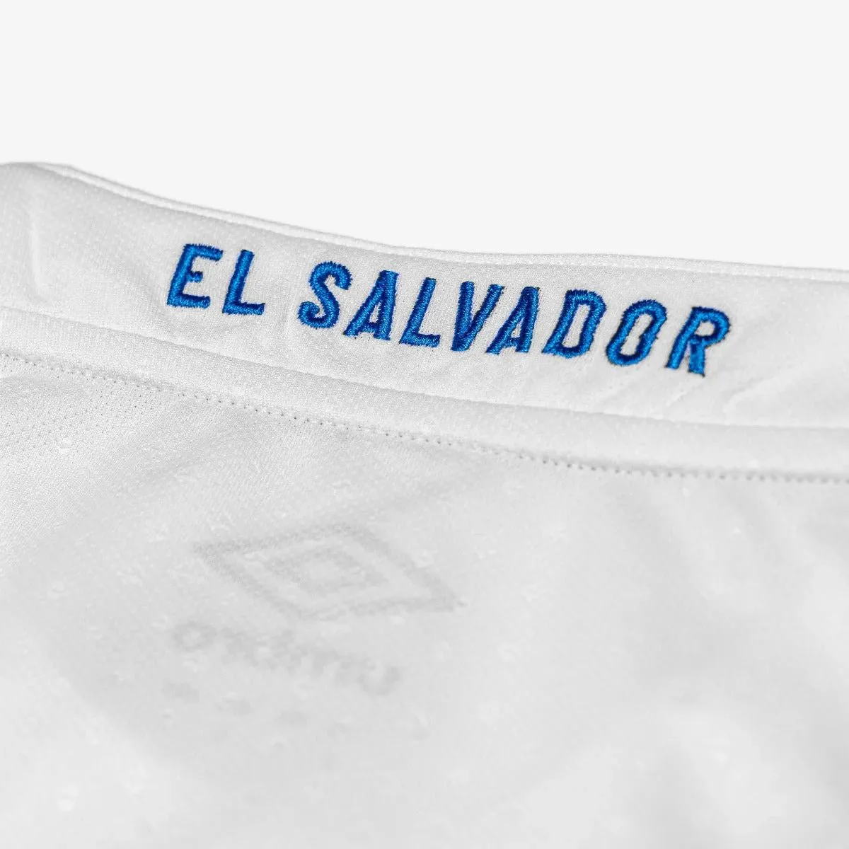 Umbro El Salvador 2021-22 Away Jersey - White-Royal - Image 4